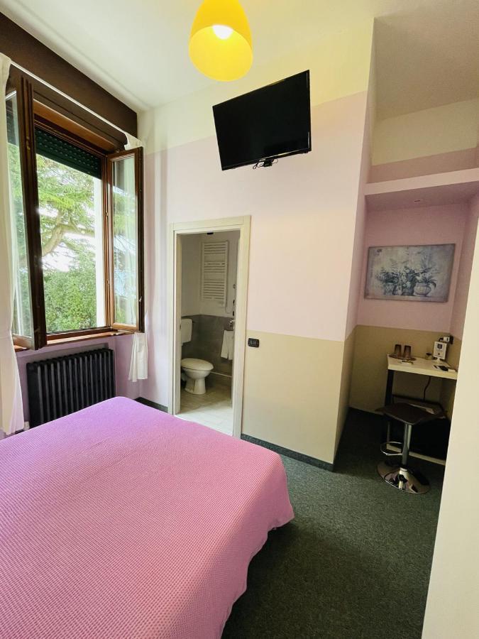 Casa Giulietta Hotel Desenzano del Garda Buitenkant foto