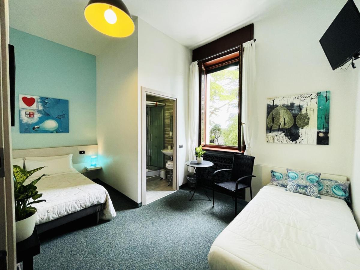 Casa Giulietta Hotel Desenzano del Garda Buitenkant foto