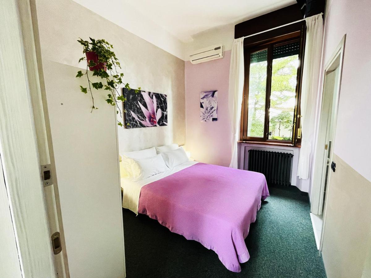 Casa Giulietta Hotel Desenzano del Garda Buitenkant foto