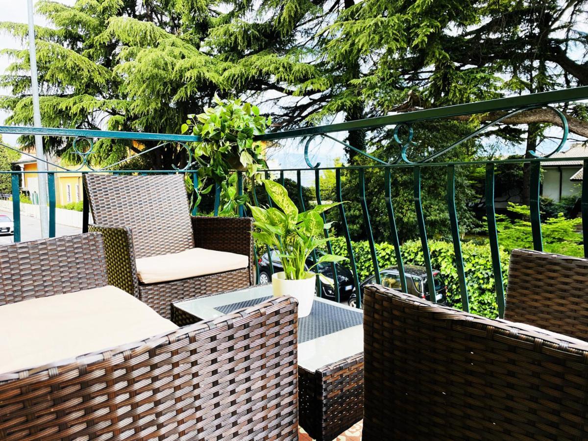 Casa Giulietta Hotel Desenzano del Garda Buitenkant foto