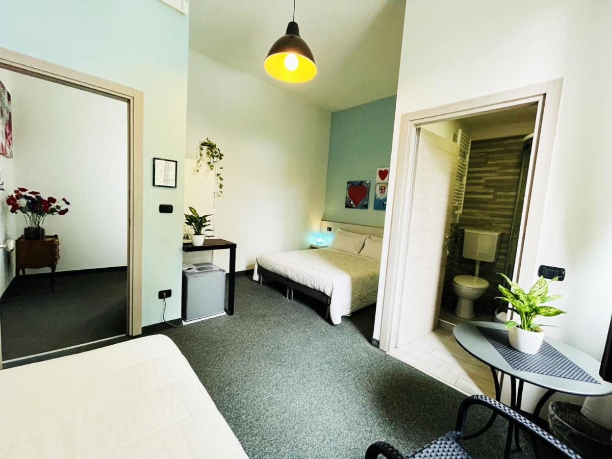 Casa Giulietta Hotel Desenzano del Garda Buitenkant foto