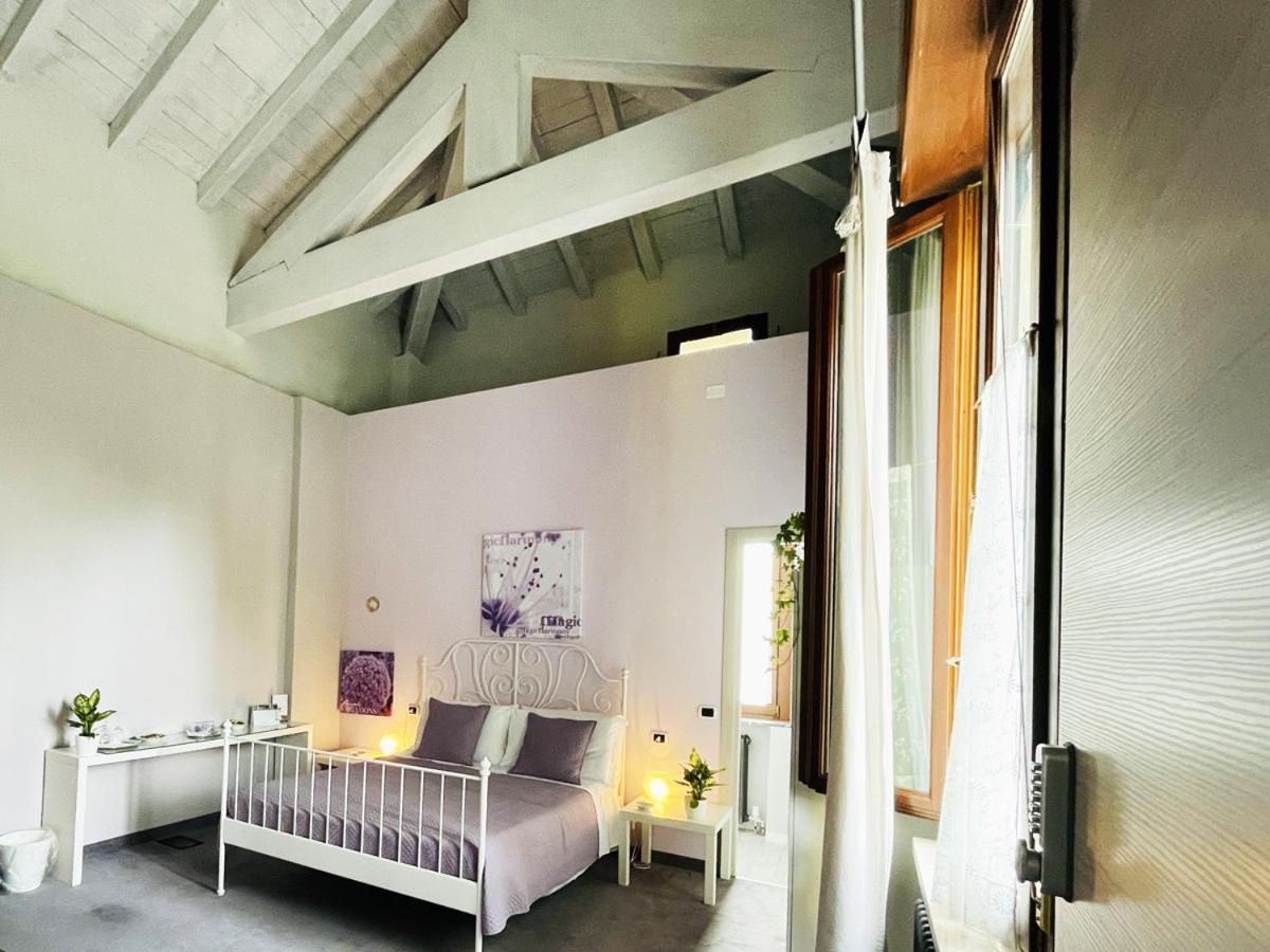 Casa Giulietta Hotel Desenzano del Garda Buitenkant foto